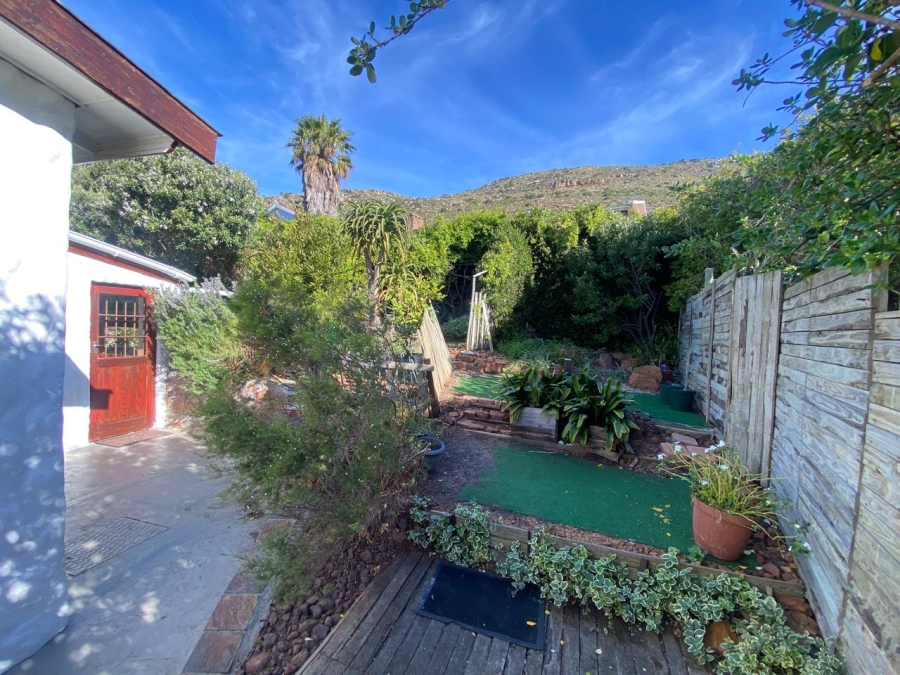 To Let 3 Bedroom Property for Rent in Fish Hoek Western Cape